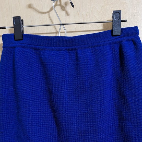 100% Merino Wool Pencil Skirt - Size M - Picture 2 of 10